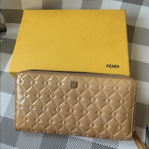Fendi Wallet Signature Branded Luxury Style With Original Box